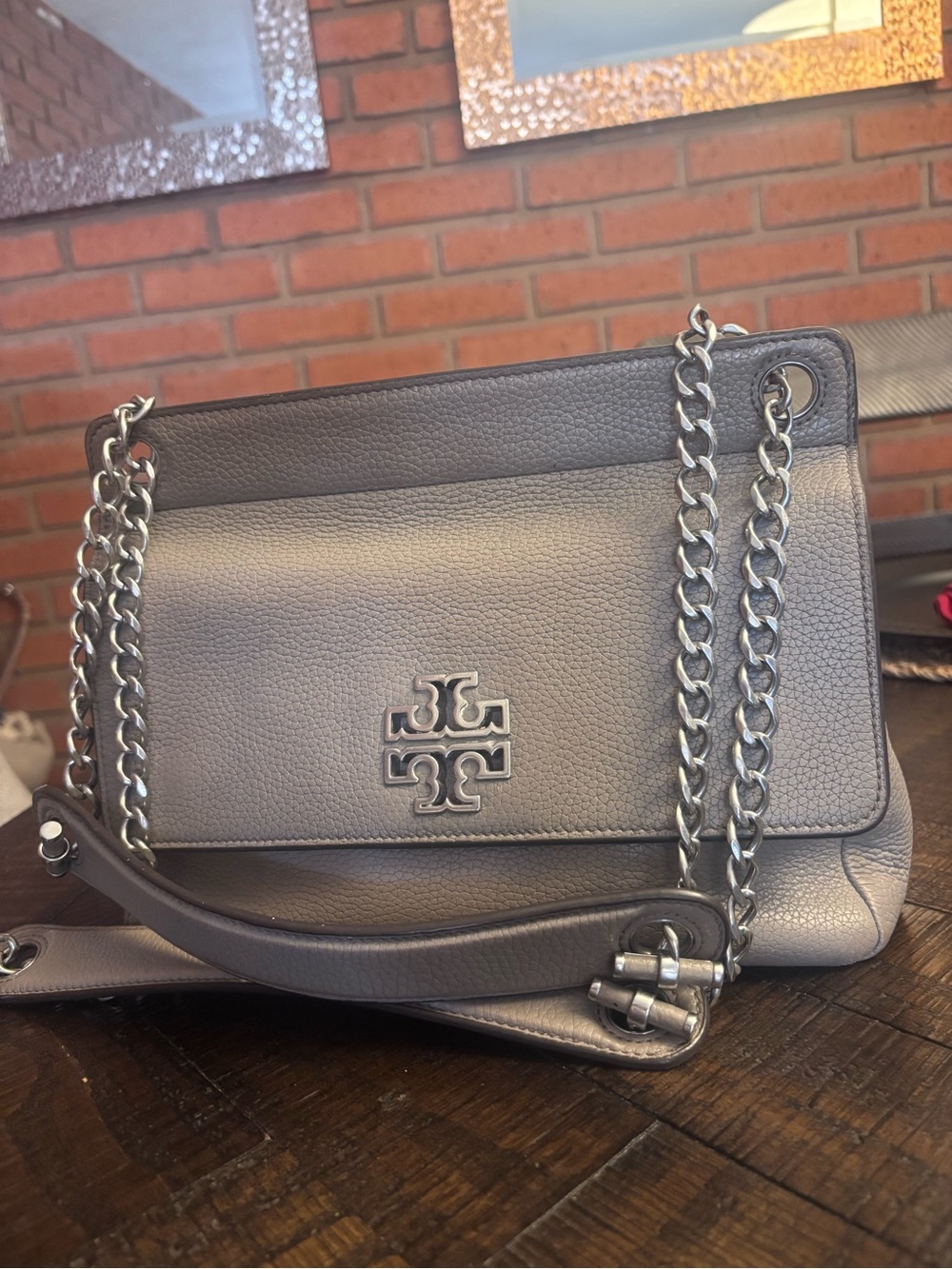 Tory Burch Britten Flap Leather Chain Shoulder Bag🤩